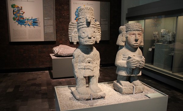 177- Зал ацтеков. Скульптуры